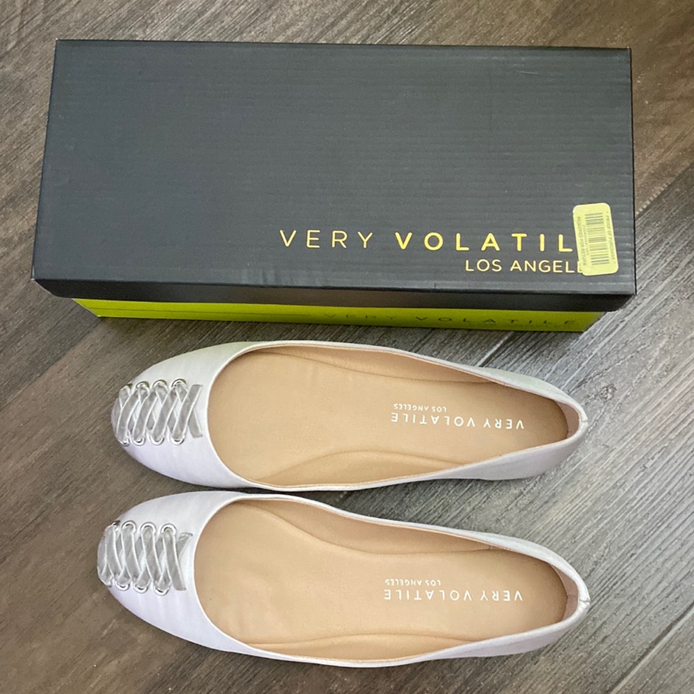 Very Volatile flat shoes size 8